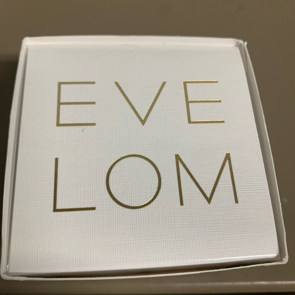 Eve lom moisturizer